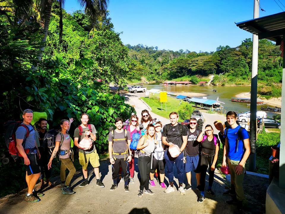 Wild Lodge Taman Negara Kuala Tahan Bagian luar foto